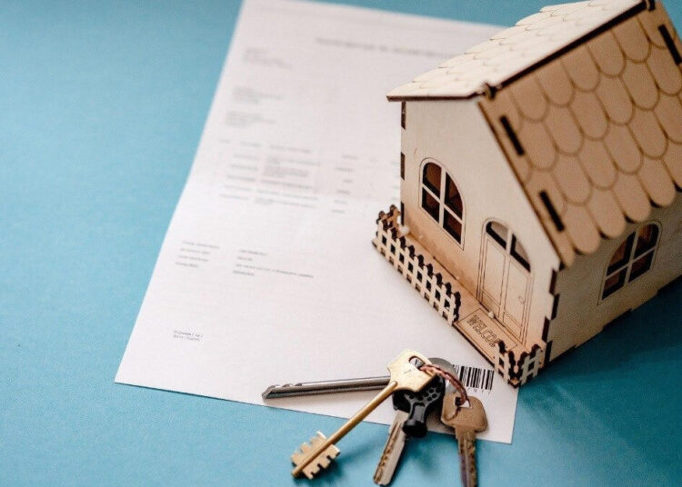 Real Estate Market: Forecasts & Trends